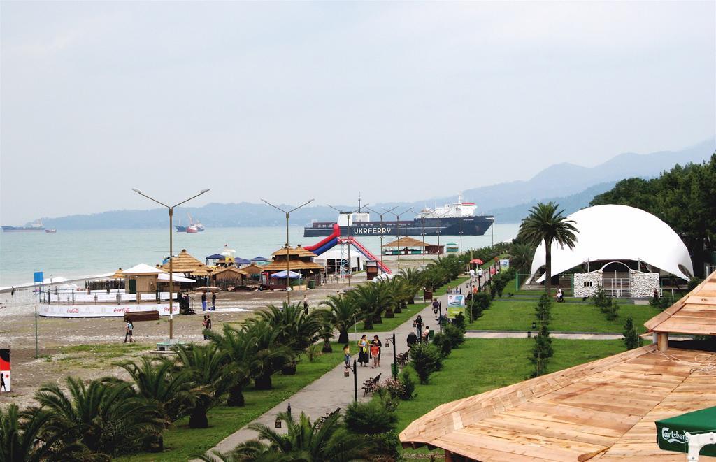 Hotel Verona Batumi Exterior foto